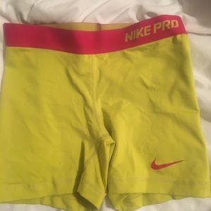 NIKE Women’s Pro Combat Dri Fit Fitted Shorts
